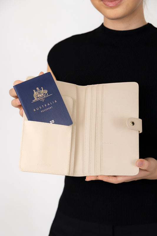 Passport Wallet (Fits 4) - Oat